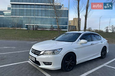 Седан Honda Accord 2013 в Києві