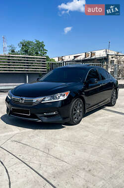 Седан Honda Accord 2016 в 