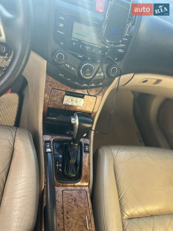 Седан Honda Accord 2005 в Львові