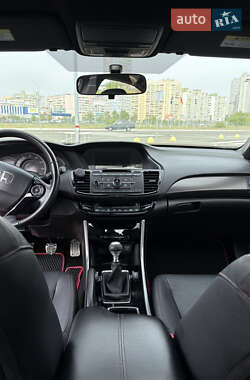 Седан Honda Accord 2016 в 