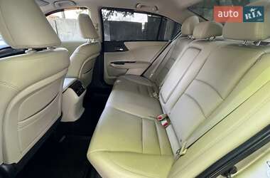 Седан Honda Accord 2013 в 