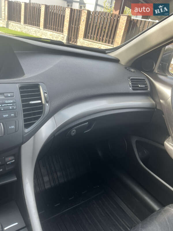 Седан Honda Accord 2008 в Києві