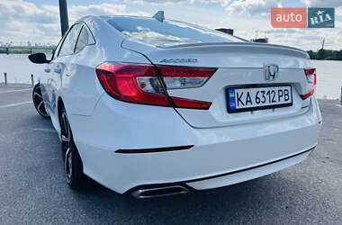 Седан Honda Accord 2018 в 