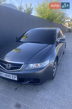 Седан Honda Accord 2003 в 