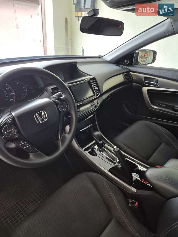 Купе Honda Accord 2017 в Киеве