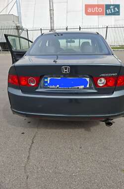 Седан Honda Accord 2006 в 