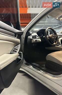Седан Honda Accord 2018 в 