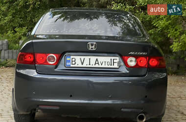 Седан Honda Accord 2005 в 