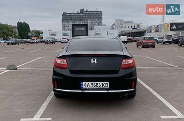 Купе Honda Accord 2013 в 