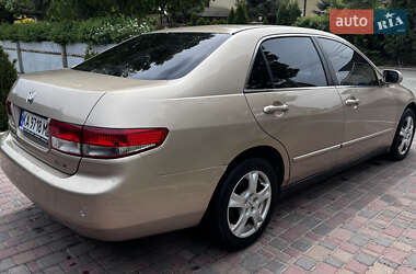 Седан Honda Accord 2005 в 