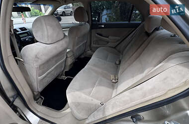Седан Honda Accord 2005 в 