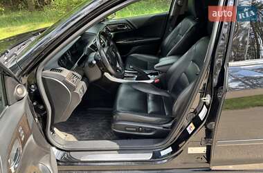 Седан Honda Accord 2013 в 
