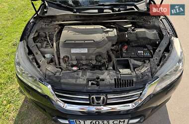 Седан Honda Accord 2013 в 