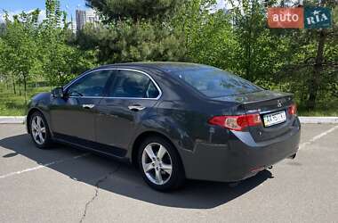 Седан Honda Accord 2011 в 