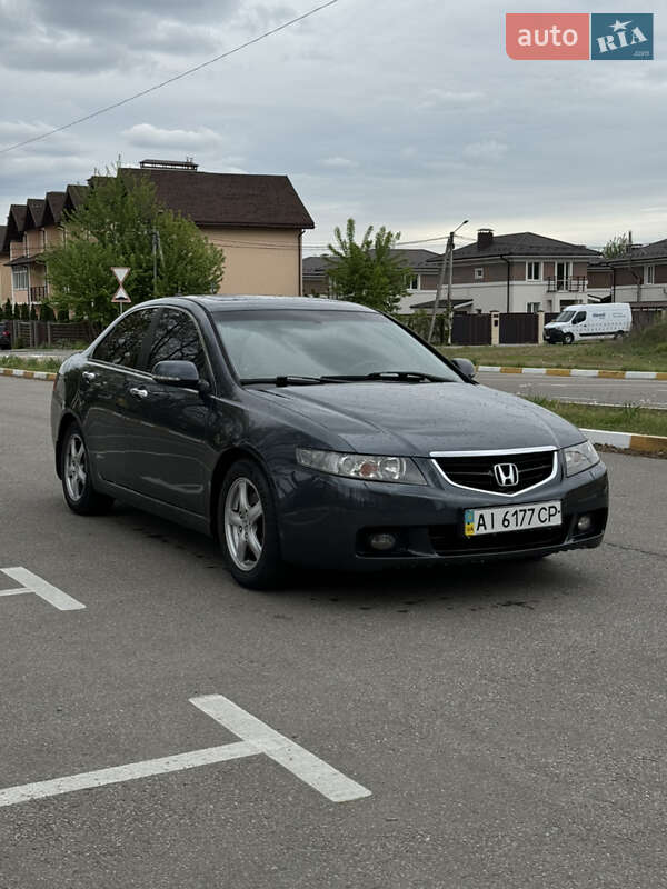 Седан Honda Accord 2003 в 