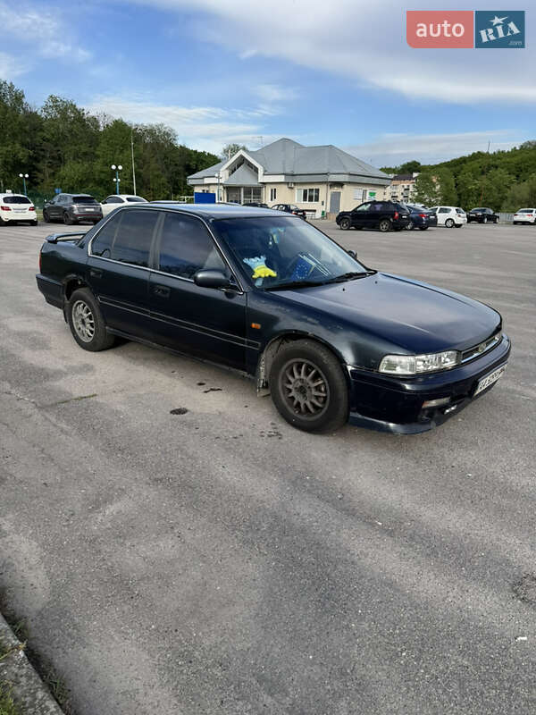 Седан Honda Accord 1990 в Обухове