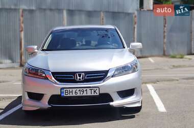Седан Honda Accord 2013 в Одессе