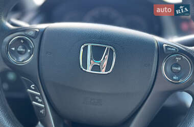 Купе Honda Accord 2013 в 