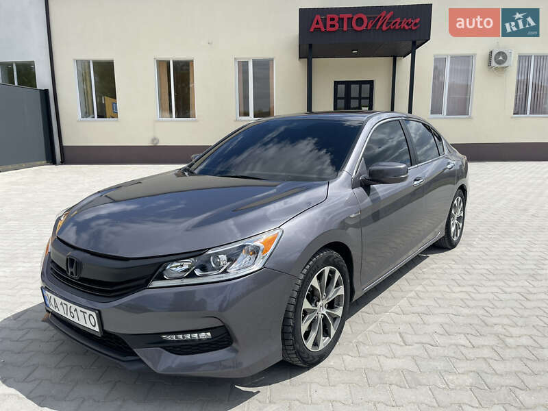 Седан Honda Accord 2017 в 