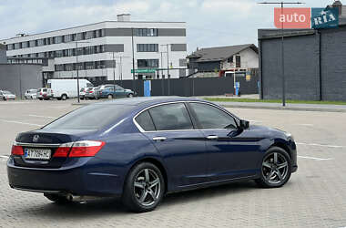 Седан Honda Accord 2015 в 