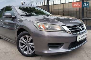 Седан Honda Accord 2014 в 