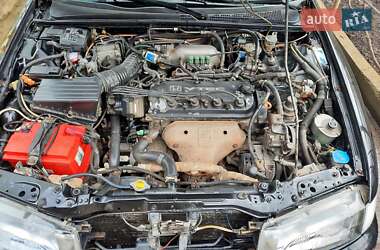 Седан Honda Accord 1998 в 
