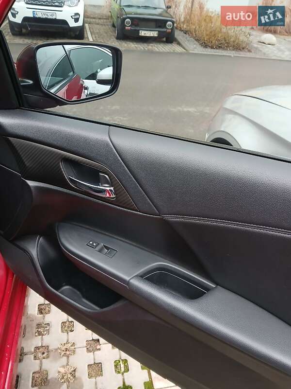 Седан Honda Accord 2016 в Киеве