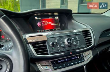 Седан Honda Accord 2015 в 
