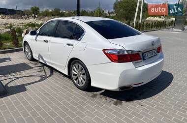 Седан Honda Accord 2014 в 