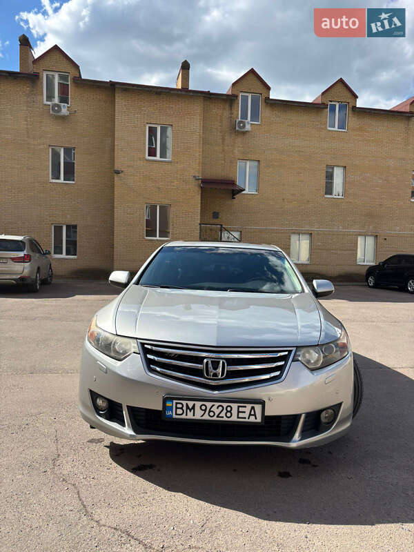 Седан Honda Accord 2010 в Сумах