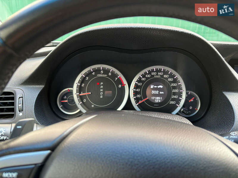 Седан Honda Accord 2010 в Сумах
