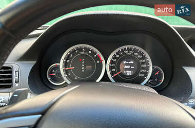 Седан Honda Accord 2010 в 