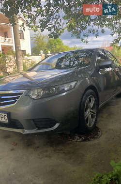 Седан Honda Accord 2012 в 