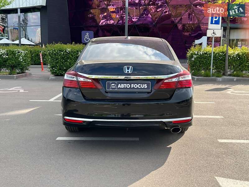 Седан Honda Accord 2017 в Киеве
