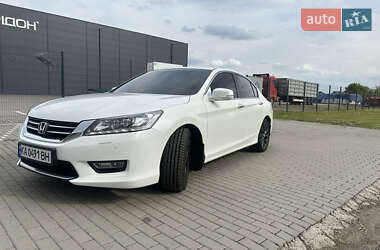 Седан Honda Accord 2013 в Чернігові