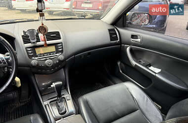 Седан Honda Accord 2005 в 