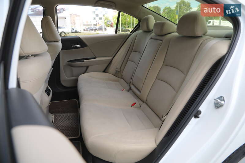 Седан Honda Accord 2016 в Харкові