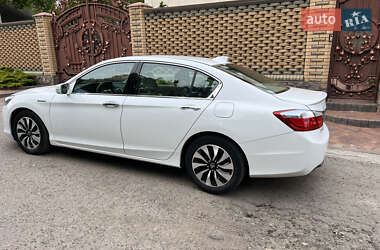 Седан Honda Accord 2014 в 