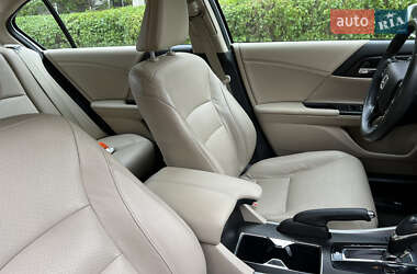 Седан Honda Accord 2014 в 