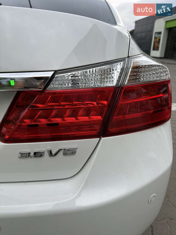 Седан Honda Accord 2013 в Долині