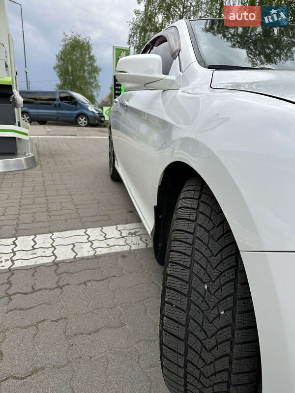 Седан Honda Accord 2013 в Долині