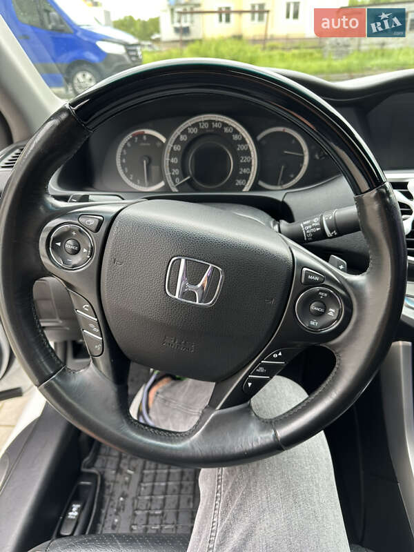 Седан Honda Accord 2013 в Долині