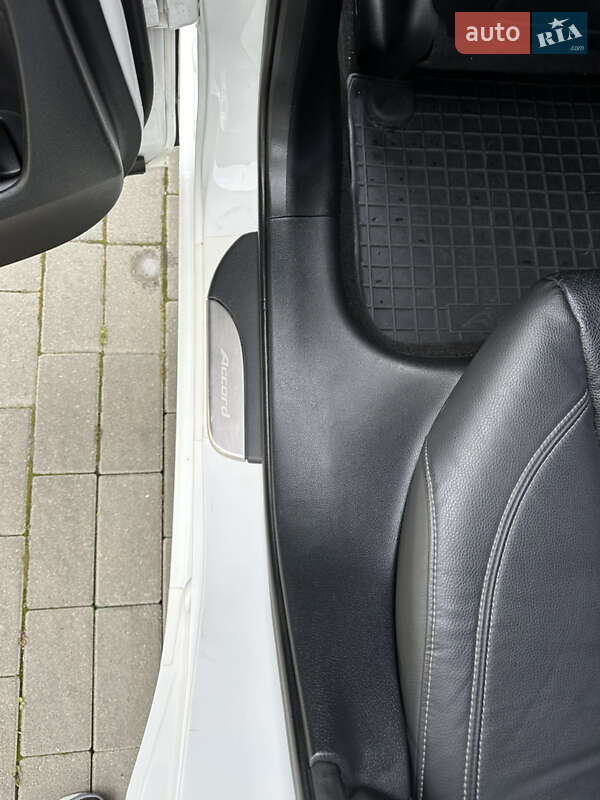 Седан Honda Accord 2013 в Долині