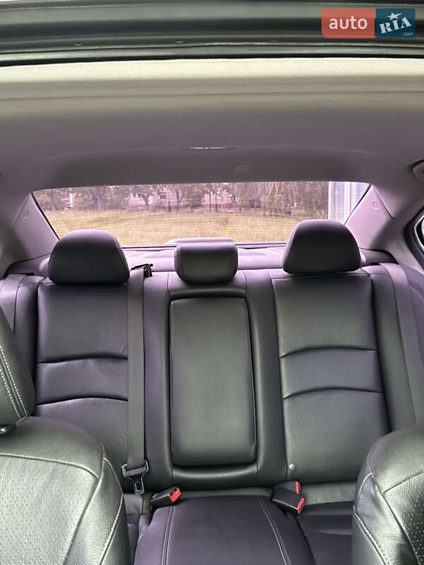 Седан Honda Accord 2013 в Долині