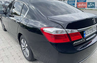 Седан Honda Accord 2015 в 