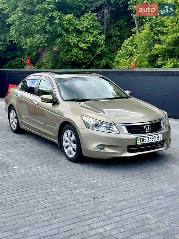 Седан Honda Accord 2008 в 