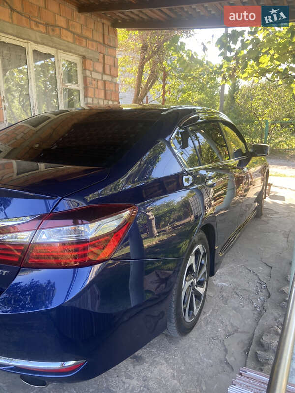 Седан Honda Accord 2017 в Запоріжжі
