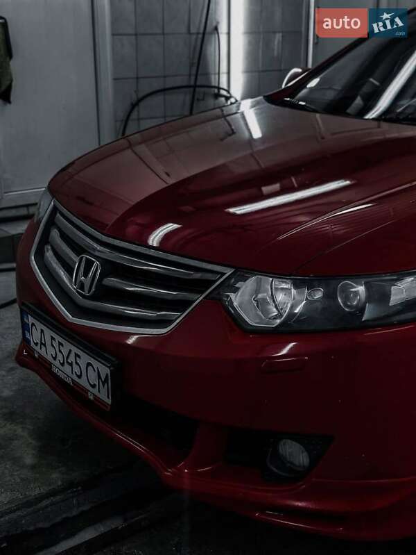 Седан Honda Accord 2010 в Черкассах
