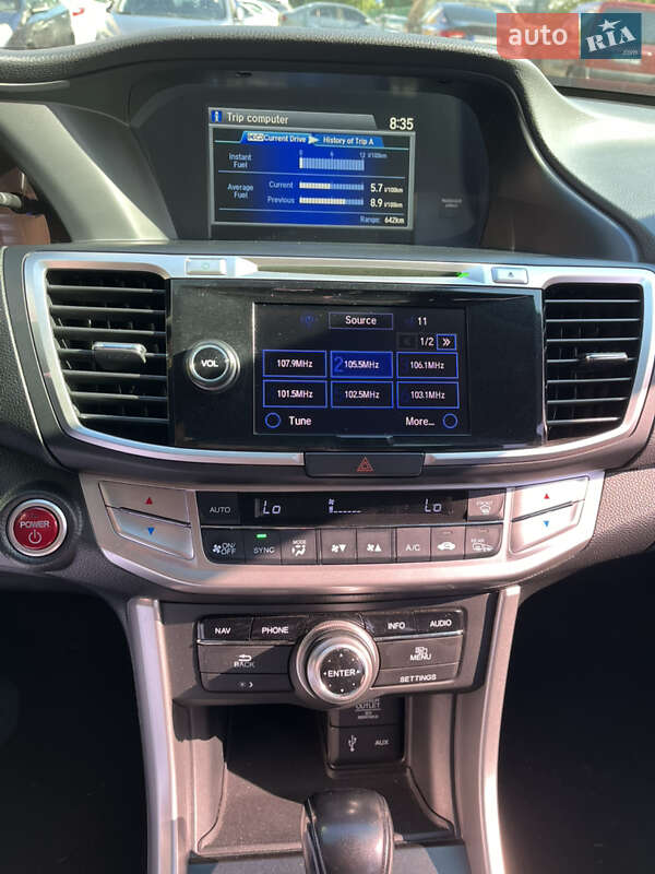 Седан Honda Accord 2014 в Киеве