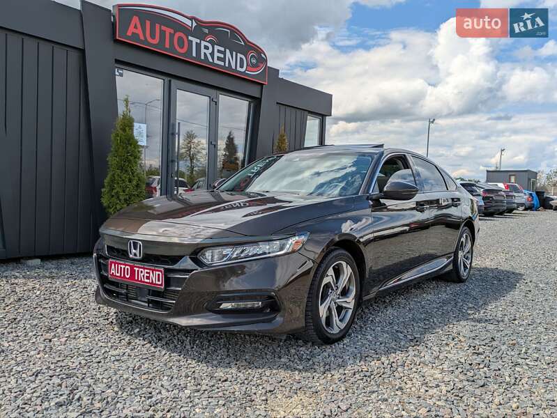Седан Honda Accord 2018 в 